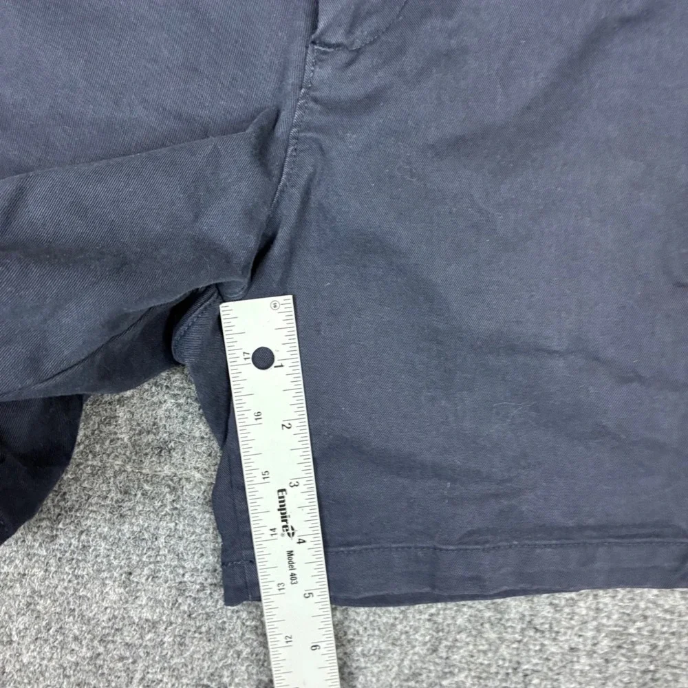 Vintage GAP Mens 6 Inch Chino Shorts Navy Blue Regenerative Cotton Size W29
